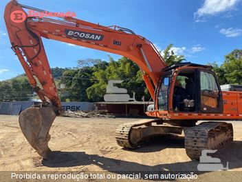 Escavadeira Doosan DX300LCA
