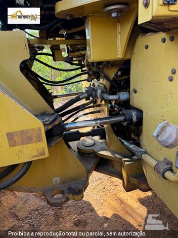 Pá Carregadeira Caterpillar 966L