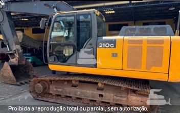 Escavadeira John Deere 210G