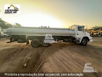 Caminhão Mercedes-Benz L-1620 3-Eixos 2p (diesel)