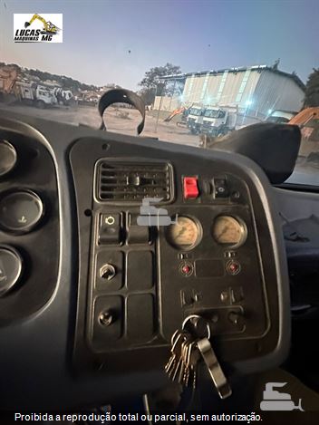 Caminhão Mercedes-Benz L-1620 3-Eixos 2p (diesel)