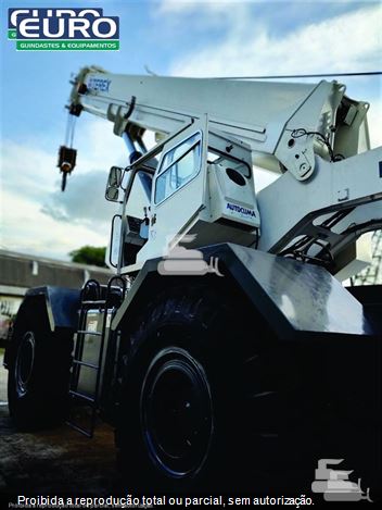 Guindaste Terex RT 1100