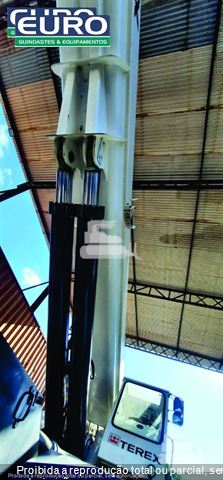 Guindaste Terex RT 1100
