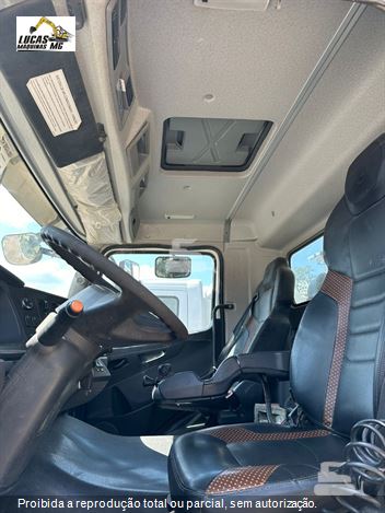 Caminhão Mercedes-Benz Axor 4144 K 8x4 2p (diesel