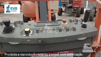 Plataforma Aérea (Elevatória) JLG 450 AJ