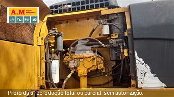 Escavadeira Caterpillar 320D