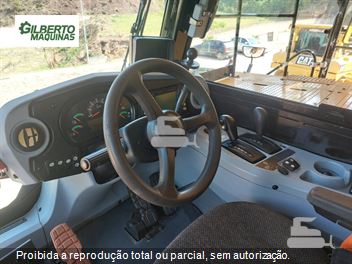 Caminhão Caterpillar 775G