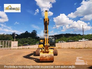 Escavadeira Caterpillar 320