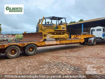 Trator de Esteira Caterpillar D5B