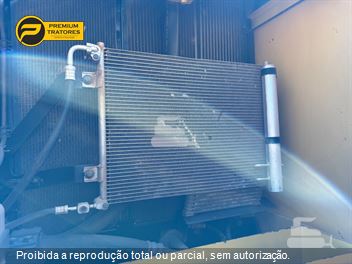 Escavadeira Komatsu PC200