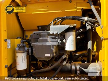 Escavadeira Komatsu PC200