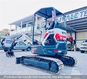 Mini-Escavadeira Bobcat E27z