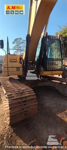 Escavadeira Caterpillar 320DL