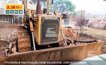 Trator de Esteira Caterpillar D6D