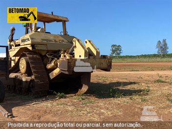 Trator de Esteira Caterpillar D8L