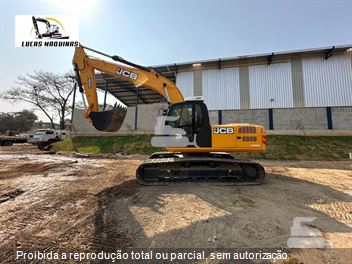 Escavadeira JCB JS200