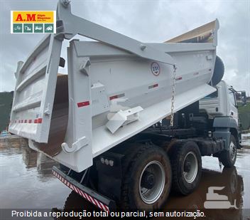 Caminhão Mercedes-Benz Axor 4144 K 6x4 2p (diesel)