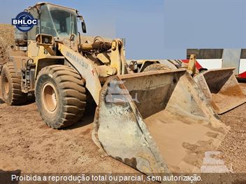 Pá Carregadeira Komatsu WA320