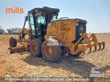 Motoniveladora Caterpillar 120