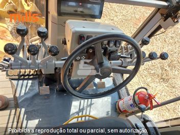 Motoniveladora Caterpillar 120