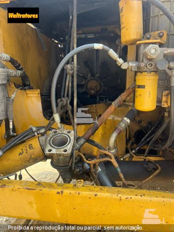 Escavadeira Caterpillar 320D2L
