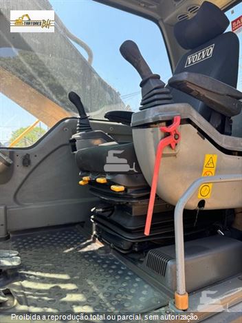 Escavadeira Volvo EC360BLC