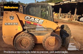 Mini-Carregadeira Case SR175