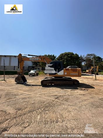 Escavadeira Case CX220