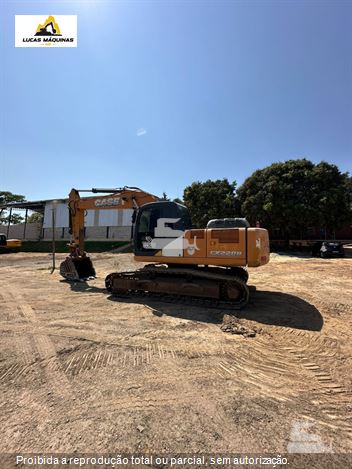 Escavadeira Case CX220