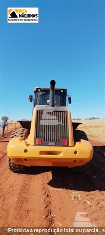 Pá Carregadeira Case 821E