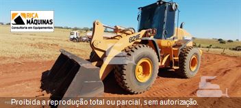 Pá Carregadeira Case 821E