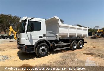 Caminhão Mercedes-Benz Atego 2426 6x2 2p (Diesel) (E5)