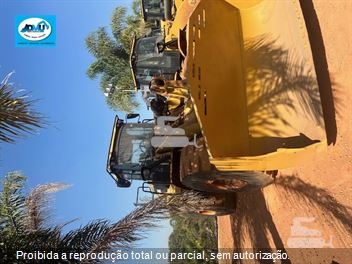 Pá Carregadeira Caterpillar 966L