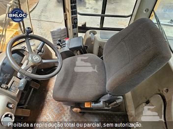 Pá Carregadeira Volvo L110F