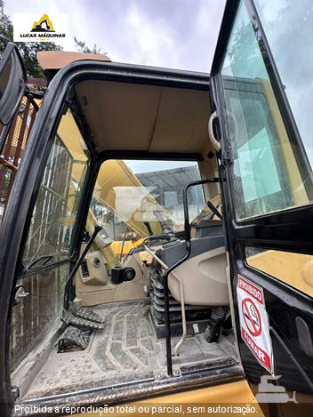 Escavadeira Caterpillar 320CL ME