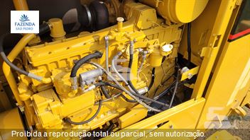Motoniveladora Caterpillar 16H