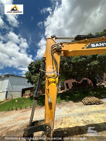 Escavadeira Sany SY135C