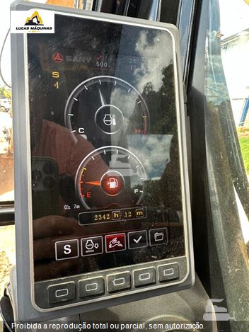 Escavadeira Sany SY135C