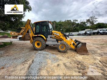 Retro Escavadeira JCB 3CX
