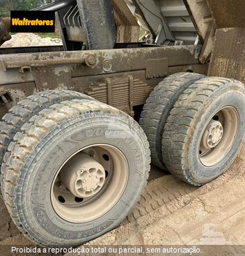 Caminhão Volkswagen 32-360 Constellation 6x4 2p (diesel)(E5)