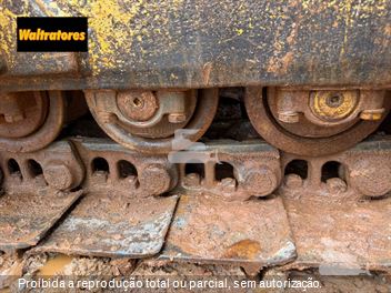 Trator de Esteira Caterpillar D6D