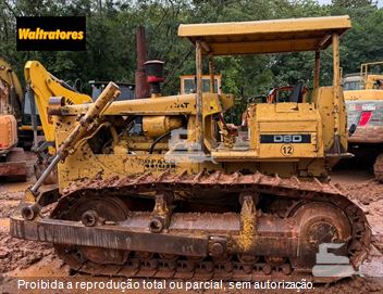 Trator de Esteira Caterpillar D6D