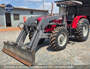 Trator Agrícola Massey Ferguson MF 4275