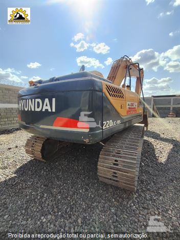 Escavadeira Hyundai R220LC-9S