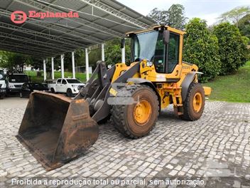 Pá Carregadeira Volvo L60F