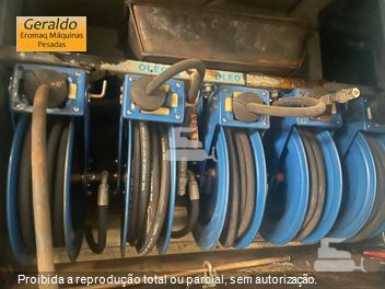 Comboio de abastecimento e lubrificação