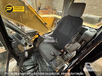 Escavadeira Caterpillar 320D2L