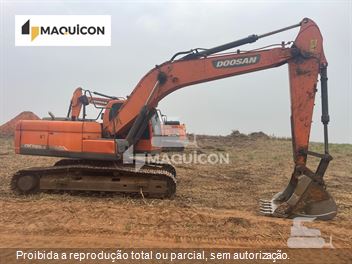Escavadeira Doosan DX225LC