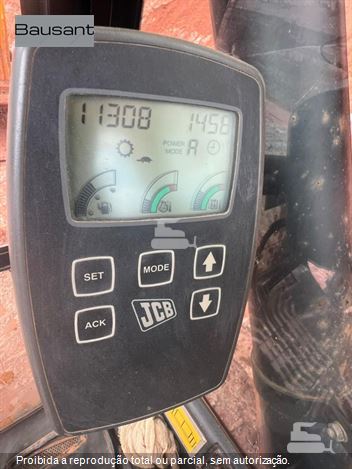 Escavadeira JCB JS200 LC