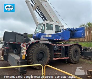 Guindaste Tadano GR-700EX